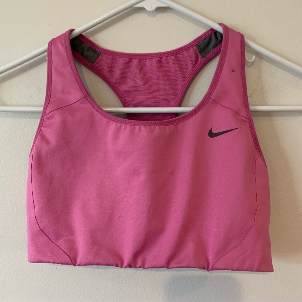 Nike Women’s Pink victory High support Dry-Fit Sports Bra size Small S Gym